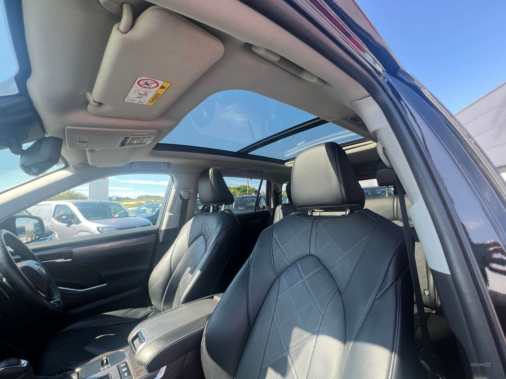 May 2022 Toyota Highlander 2.5 VVT-i Hybrid Excel Premium 5dr CVT
