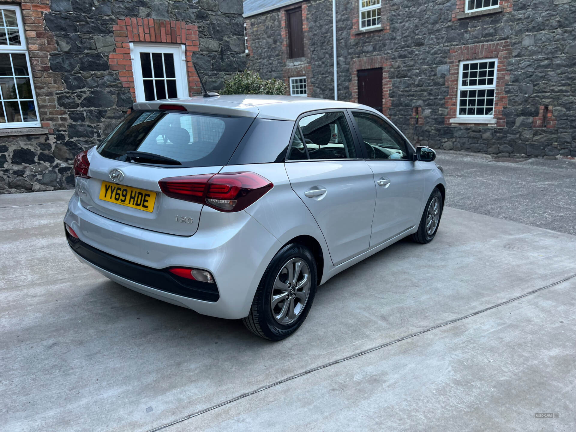 Hyundai i20 HATCHBACK in Antrim