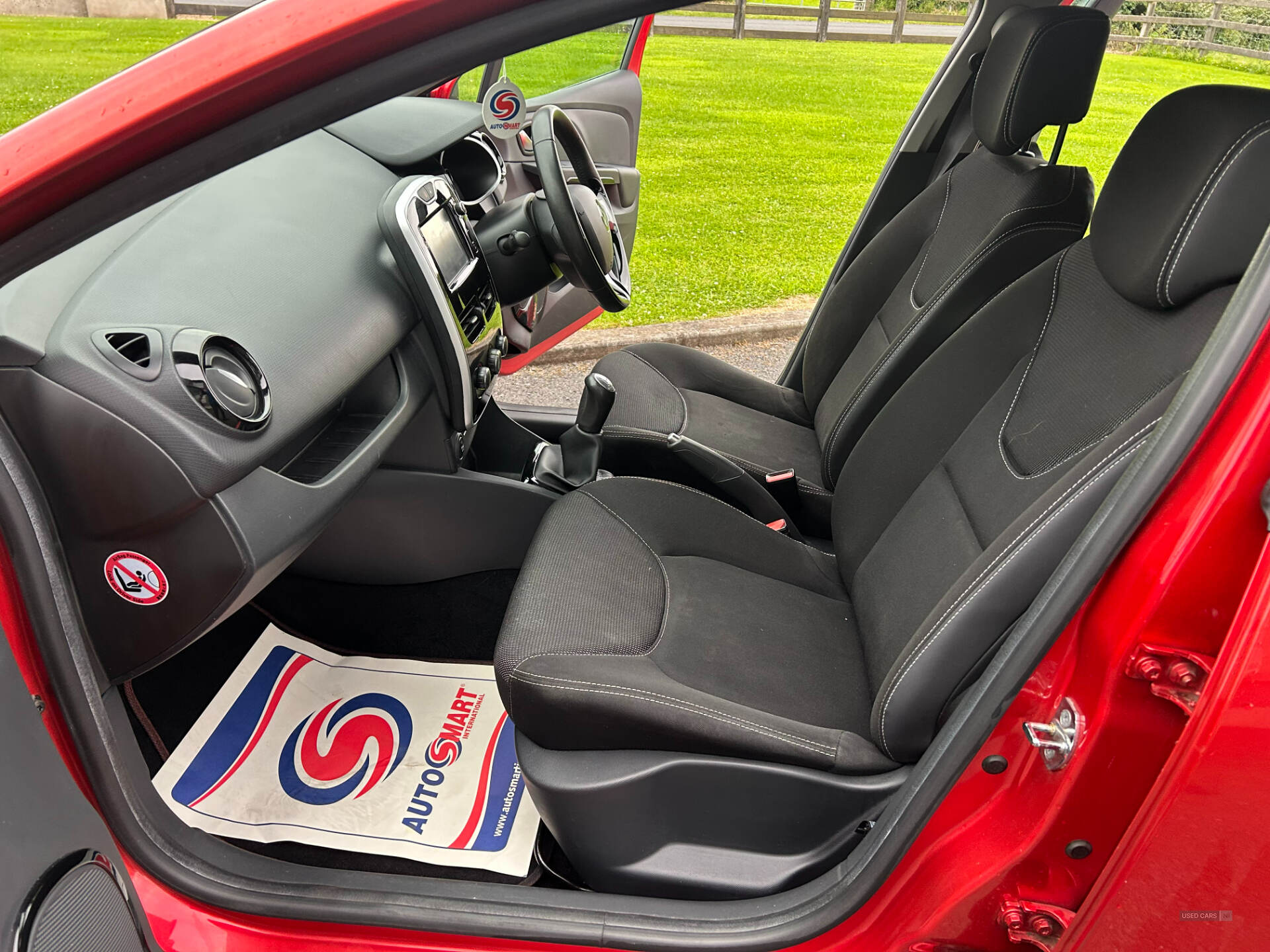 Jun 2015 Renault Clio 1.5 dCi 90 Dynamique MediaNav Energy 5dr