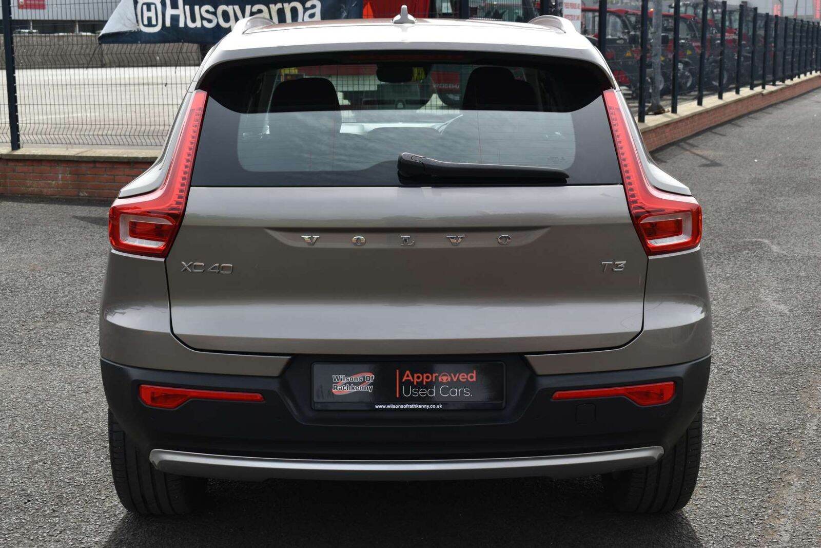 Apr 2022 Volvo XC40 1.5 T3 [163] Momentum 5dr