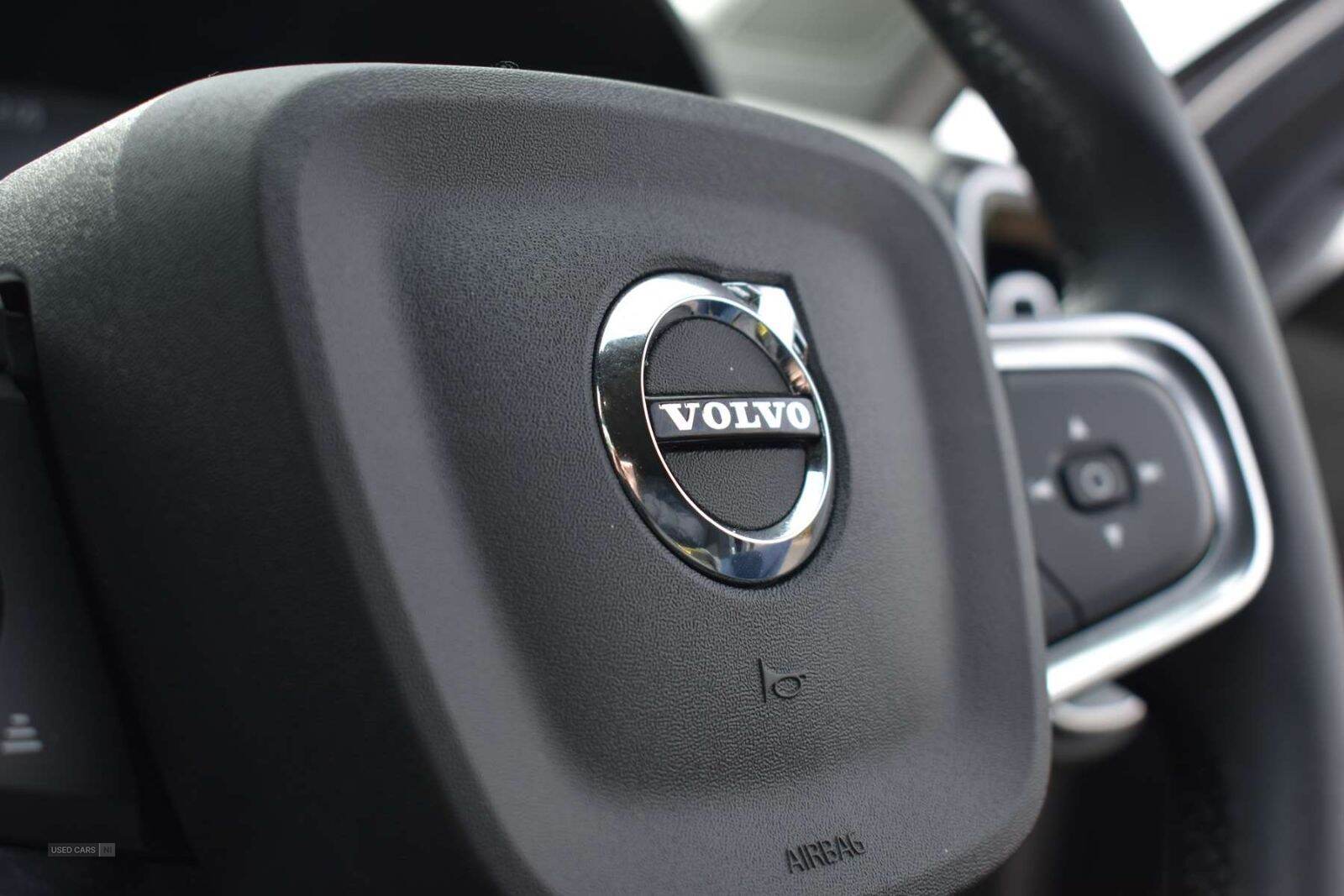 Apr 2022 Volvo XC40 1.5 T3 [163] Momentum 5dr