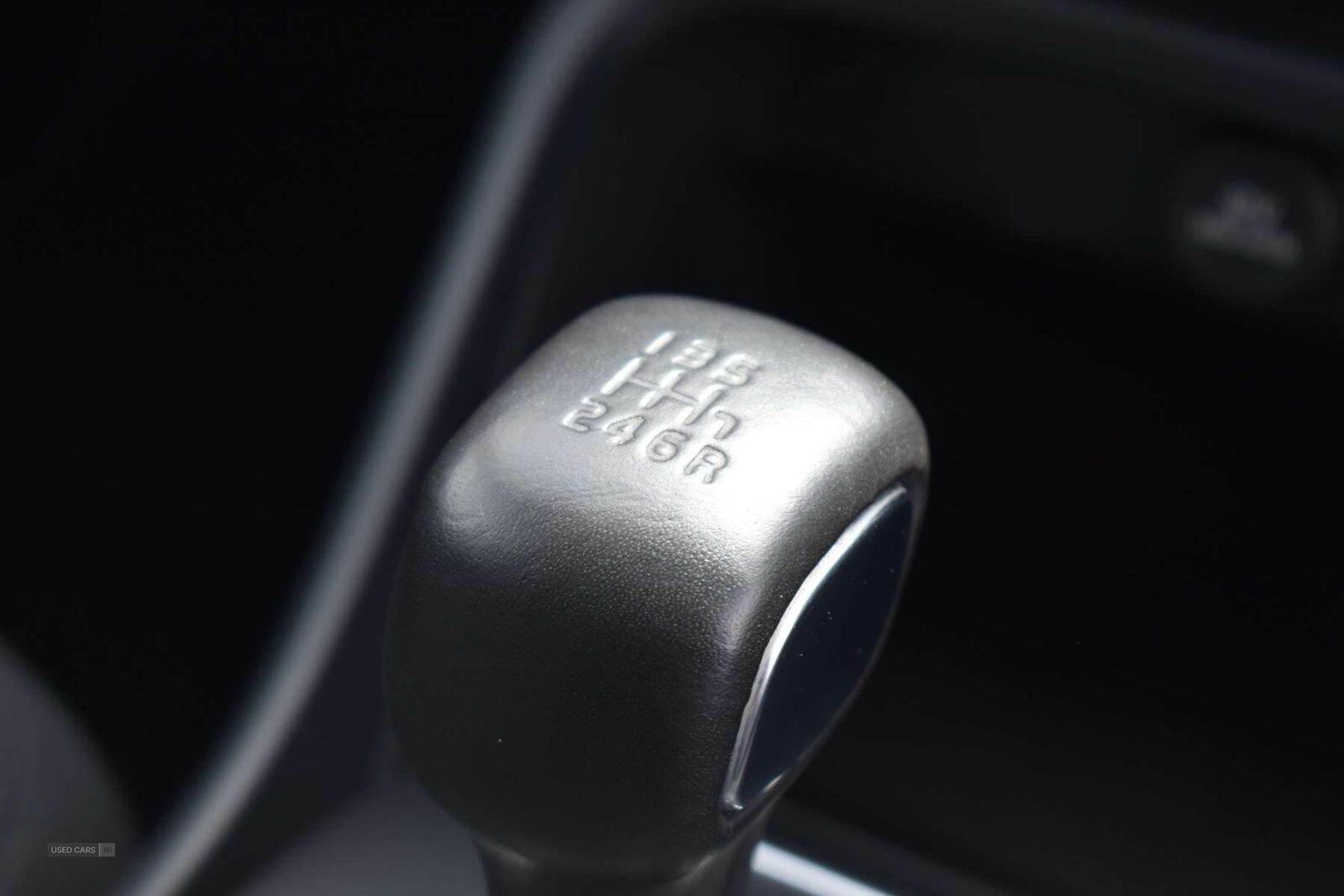 Apr 2022 Volvo XC40 1.5 T3 [163] Momentum 5dr