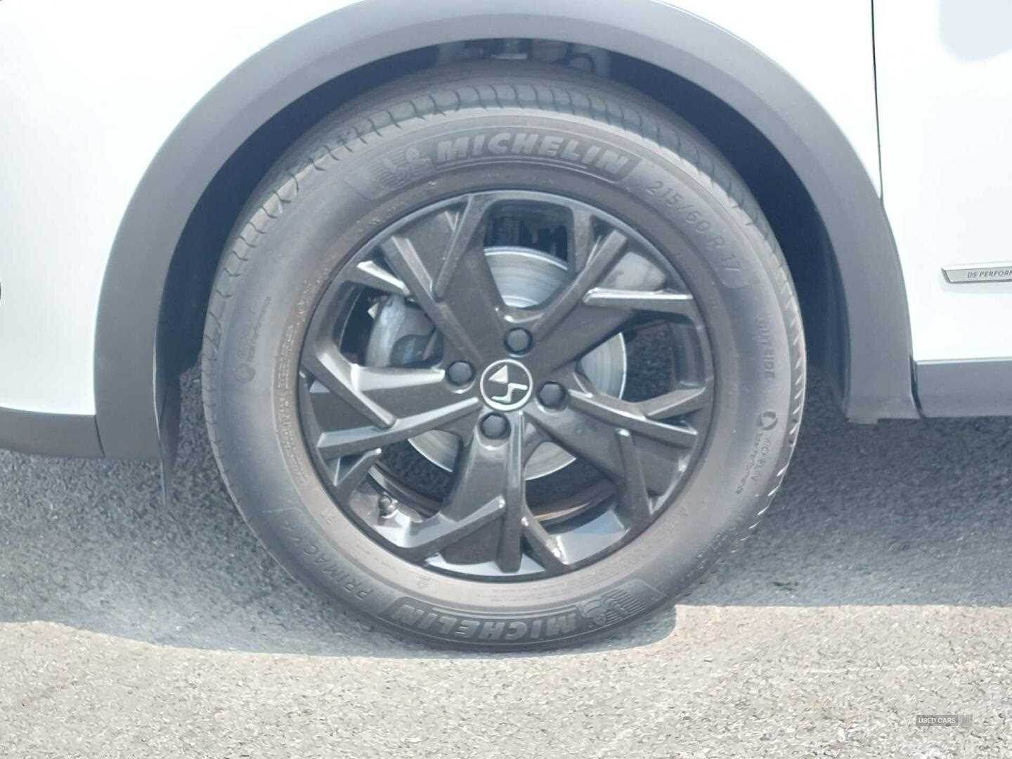 Jun 2019 DS DS3 C-BACK 1.2 PureTech Performance Line 5dr