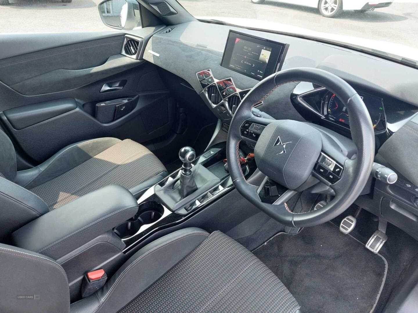 Jun 2019 DS DS3 C-BACK 1.2 PureTech Performance Line 5dr