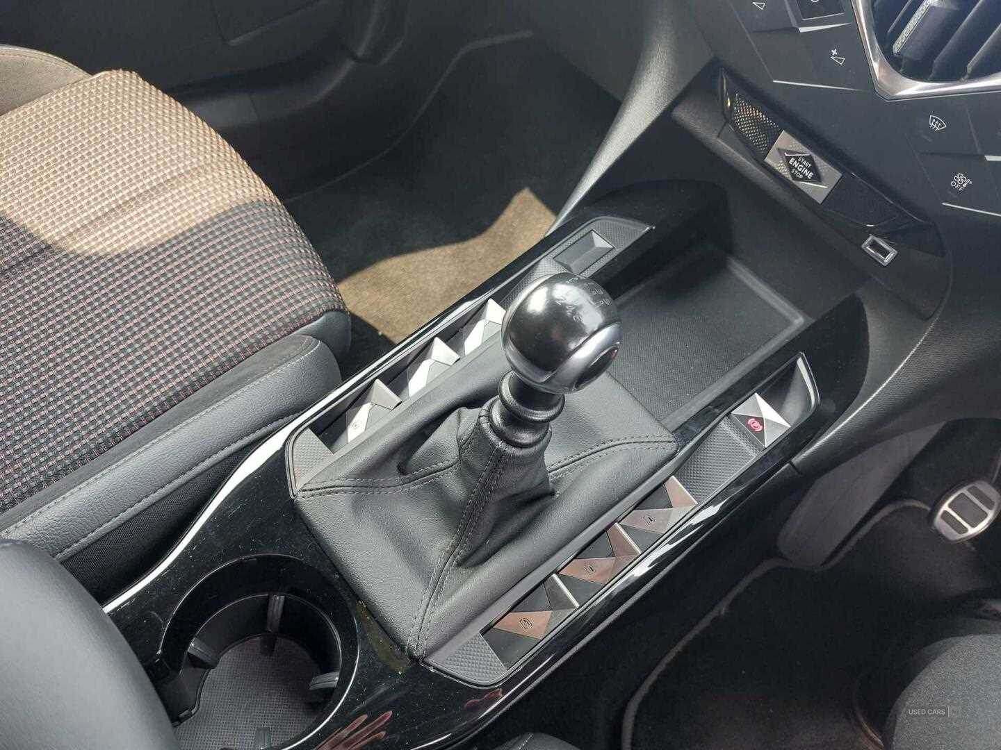 Jun 2019 DS DS3 C-BACK 1.2 PureTech Performance Line 5dr