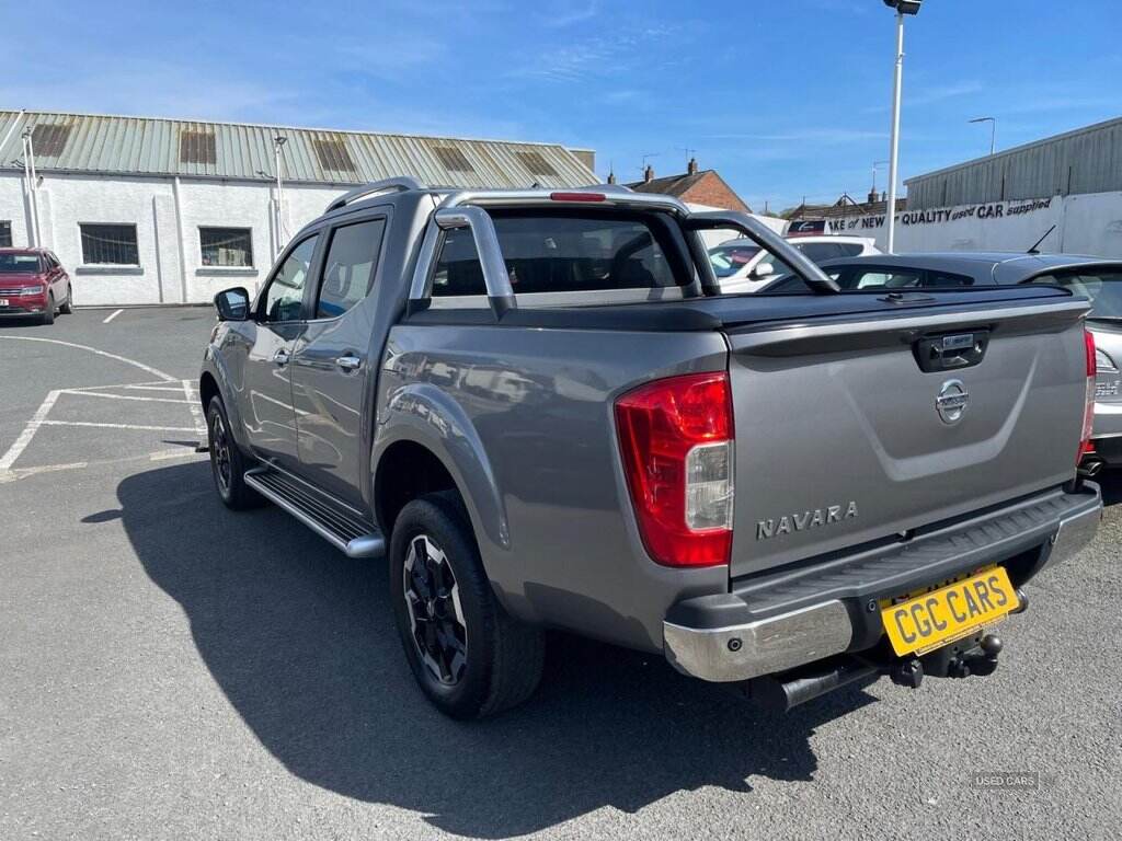 Dec 2021 Nissan Navara Double Cab Pick Up Tekna 2.3dCi 190 TT 4WD Auto