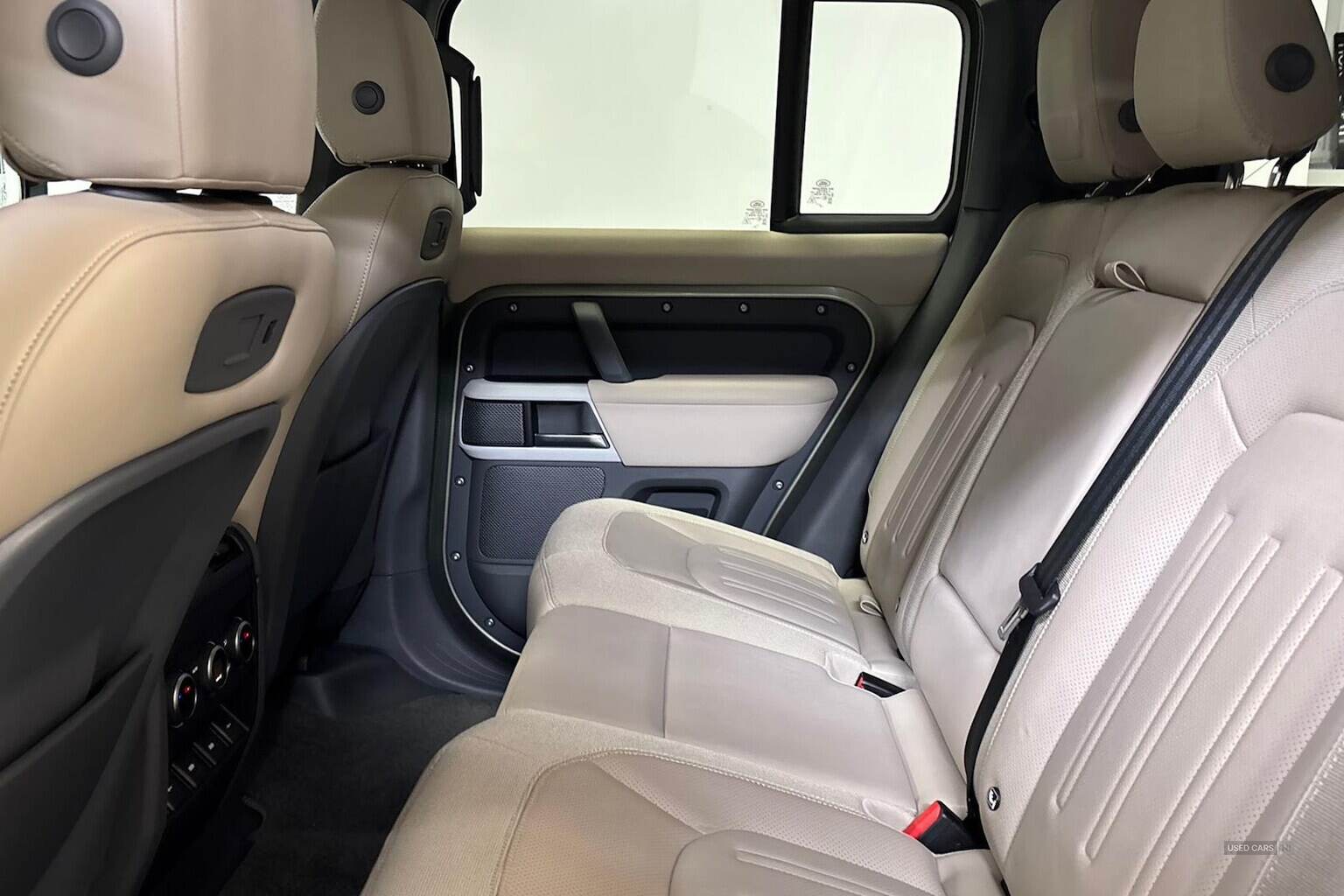Jan 2020 Land Rover Defender 2.0 D240 First Edition 110 5Dr Auto