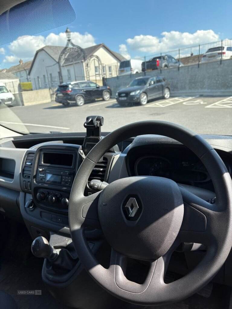 2019 Renault Trafic 1.6 dCi 27 Business+ Panel Van 5dr Diesel Manual SWB Standard Roof Euro 6 (120 ps)