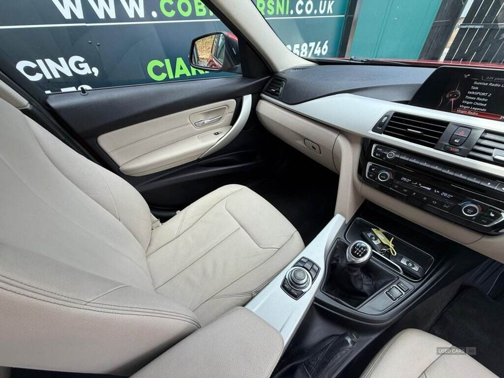Apr 2016 BMW 3 Series 320d EfficientDynamics Plus 4dr