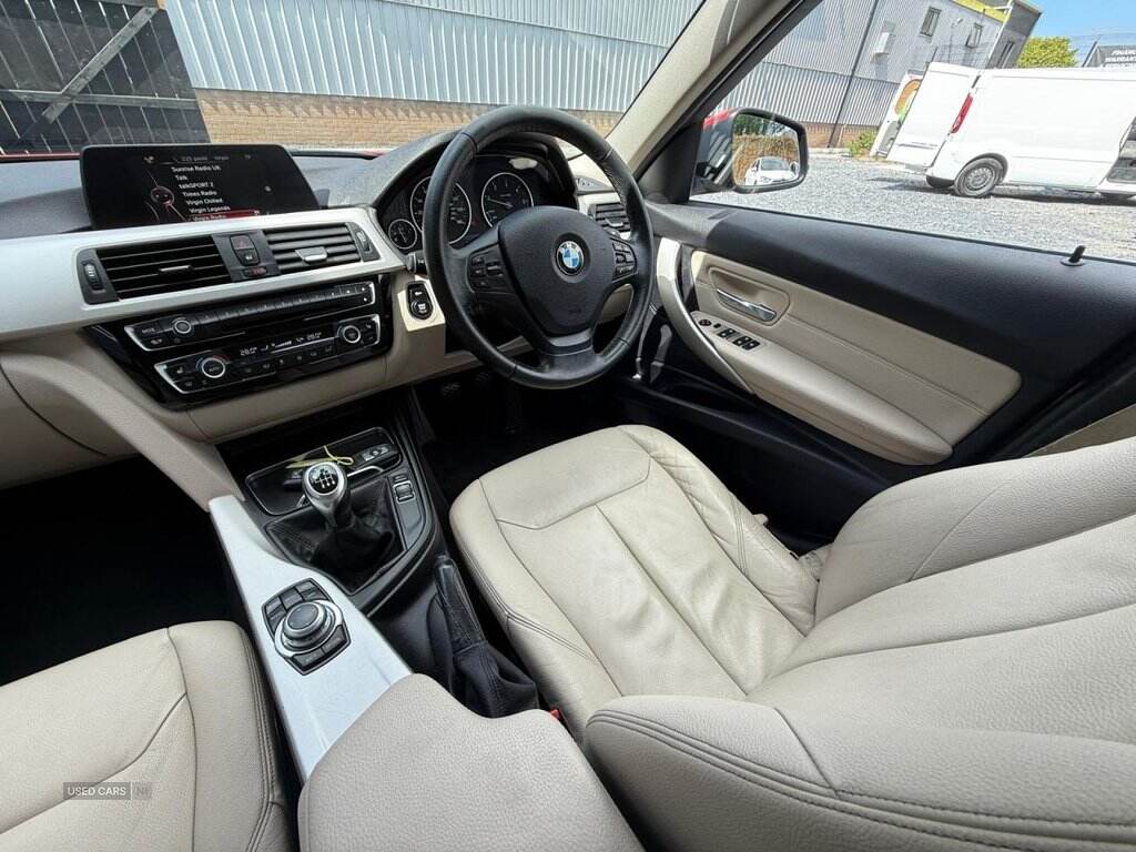 Apr 2016 BMW 3 Series 320d EfficientDynamics Plus 4dr