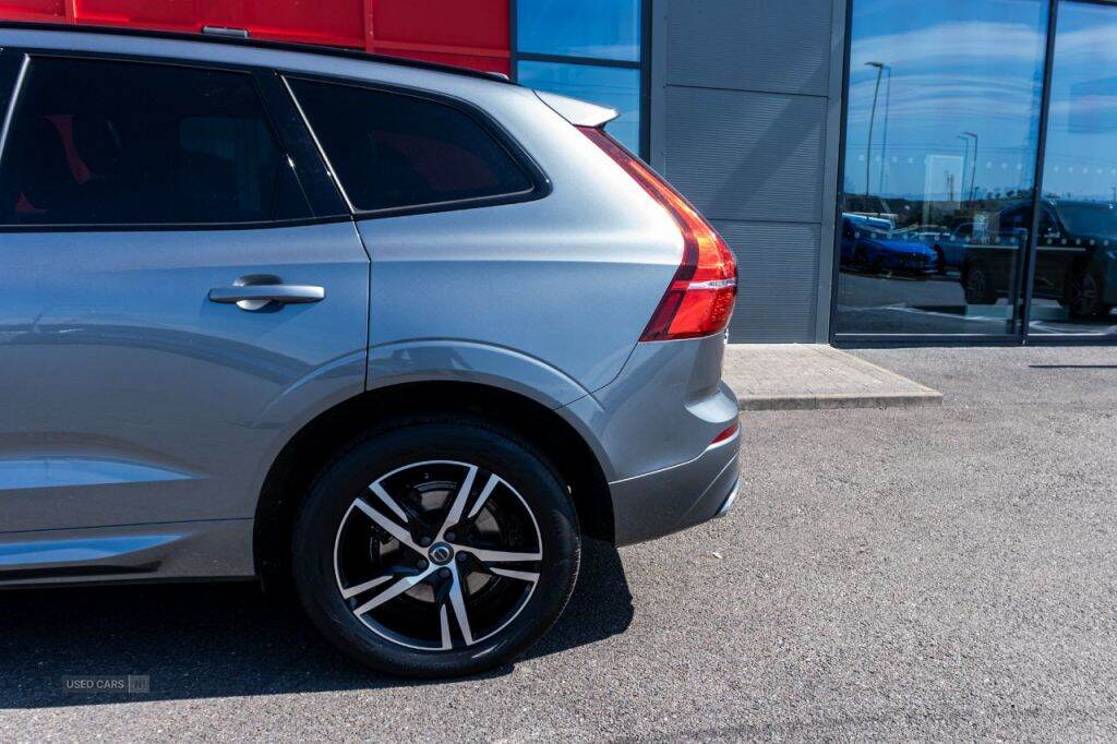 Apr 2021 Volvo XC60 2.0 B5D R DESIGN 5dr AWD Geartronic