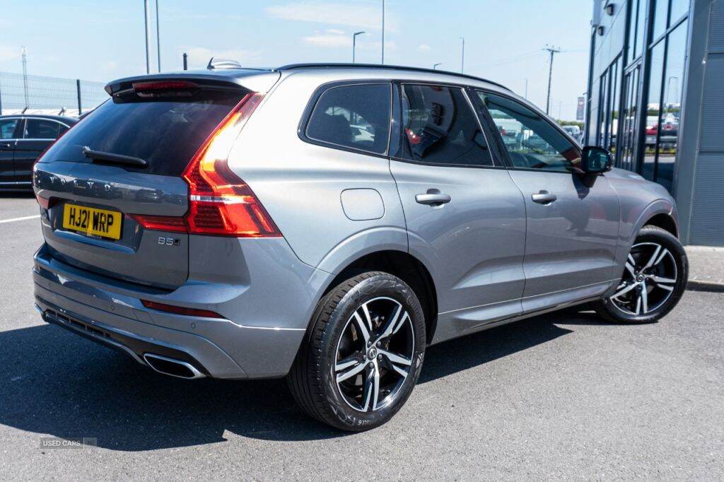 Apr 2021 Volvo XC60 2.0 B5D R DESIGN 5dr AWD Geartronic