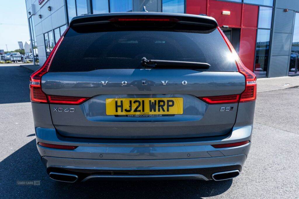 Apr 2021 Volvo XC60 2.0 B5D R DESIGN 5dr AWD Geartronic