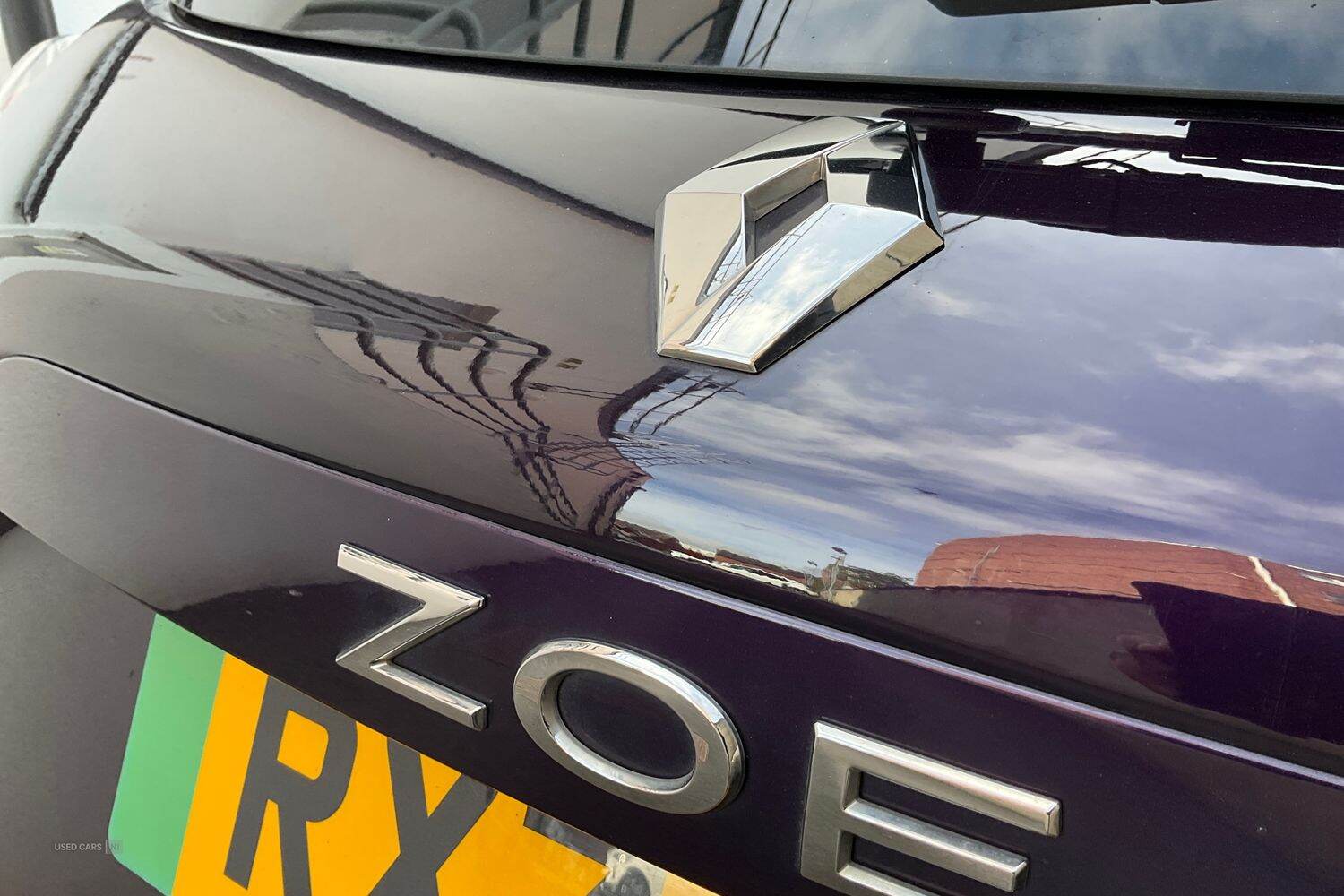 Feb 2022 Renault Zoe 100kW Iconic R135 50kWh Rapid Charge 5dr Auto