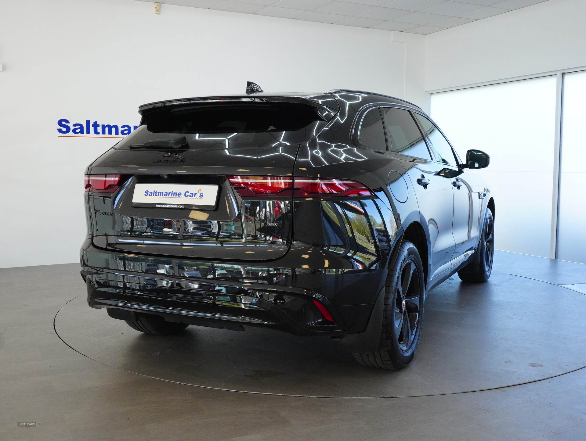 Jan 2023 Jaguar F-Pace 2.0 P400e R-Dynamic Black 5dr Auto AWD