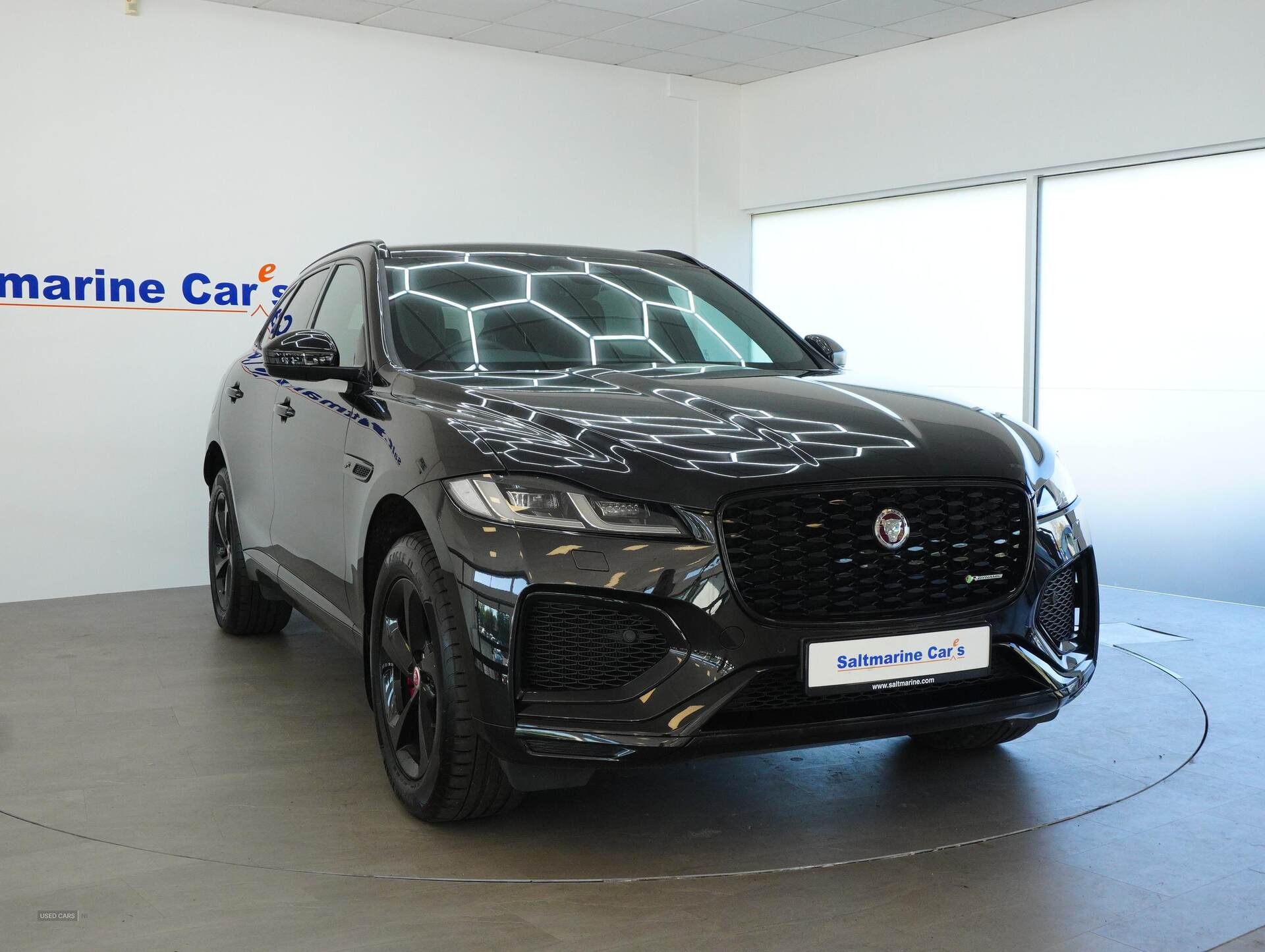 Jan 2023 Jaguar F-Pace 2.0 P400e R-Dynamic Black 5dr Auto AWD