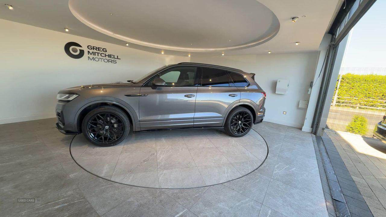 May 2020 Volkswagen Touareg 3.0 V6 TDI 4Motion R-Line 5dr Tip Auto