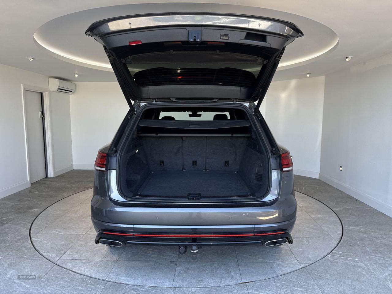 May 2020 Volkswagen Touareg 3.0 V6 TDI 4Motion R-Line 5dr Tip Auto