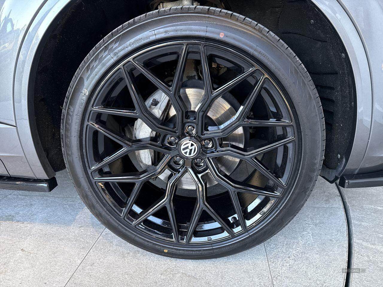 May 2020 Volkswagen Touareg 3.0 V6 TDI 4Motion R-Line 5dr Tip Auto
