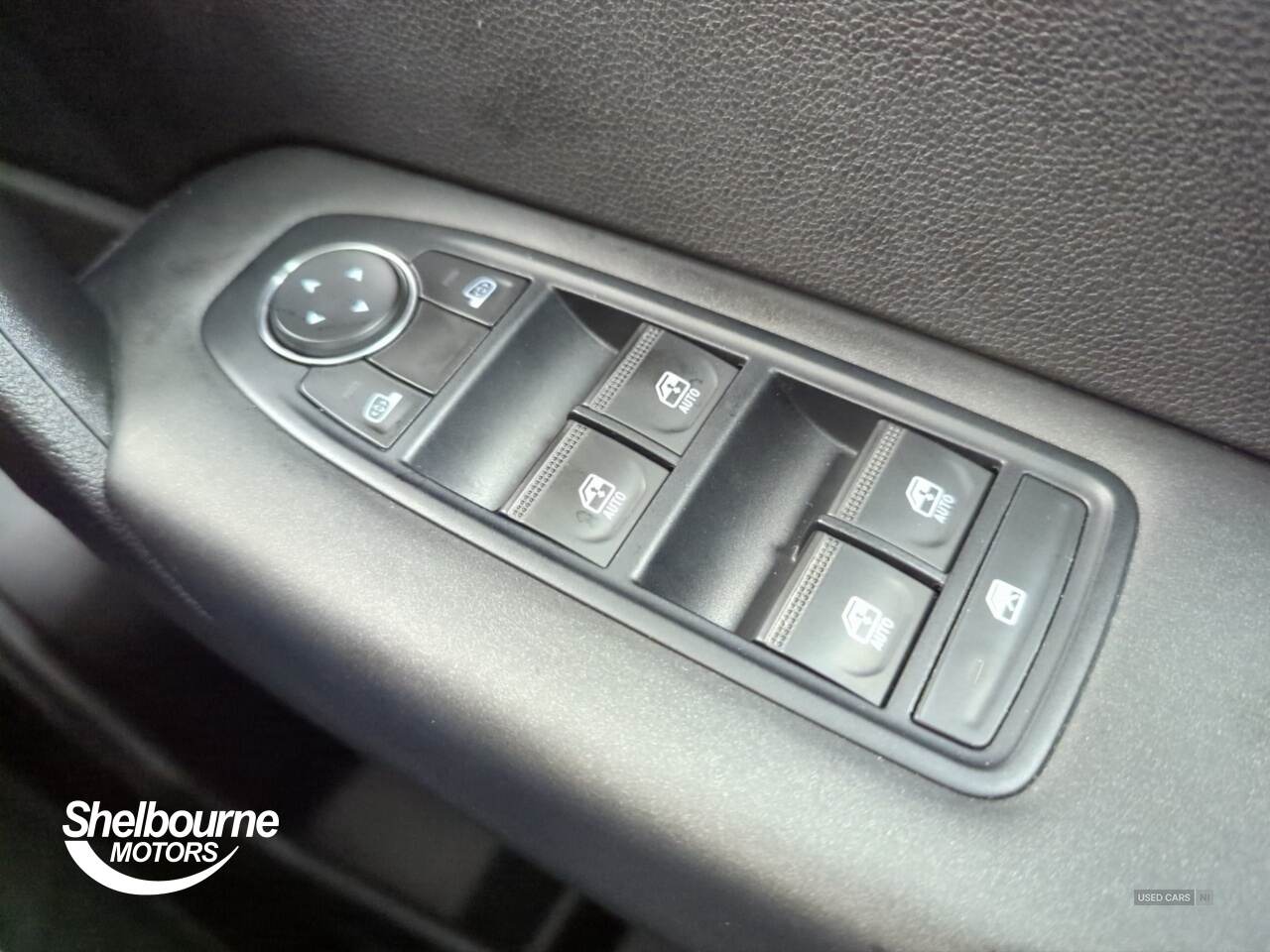 Aug 2022 Renault Captur 1.3 TCE 140 Iconic Edition 5dr EDC