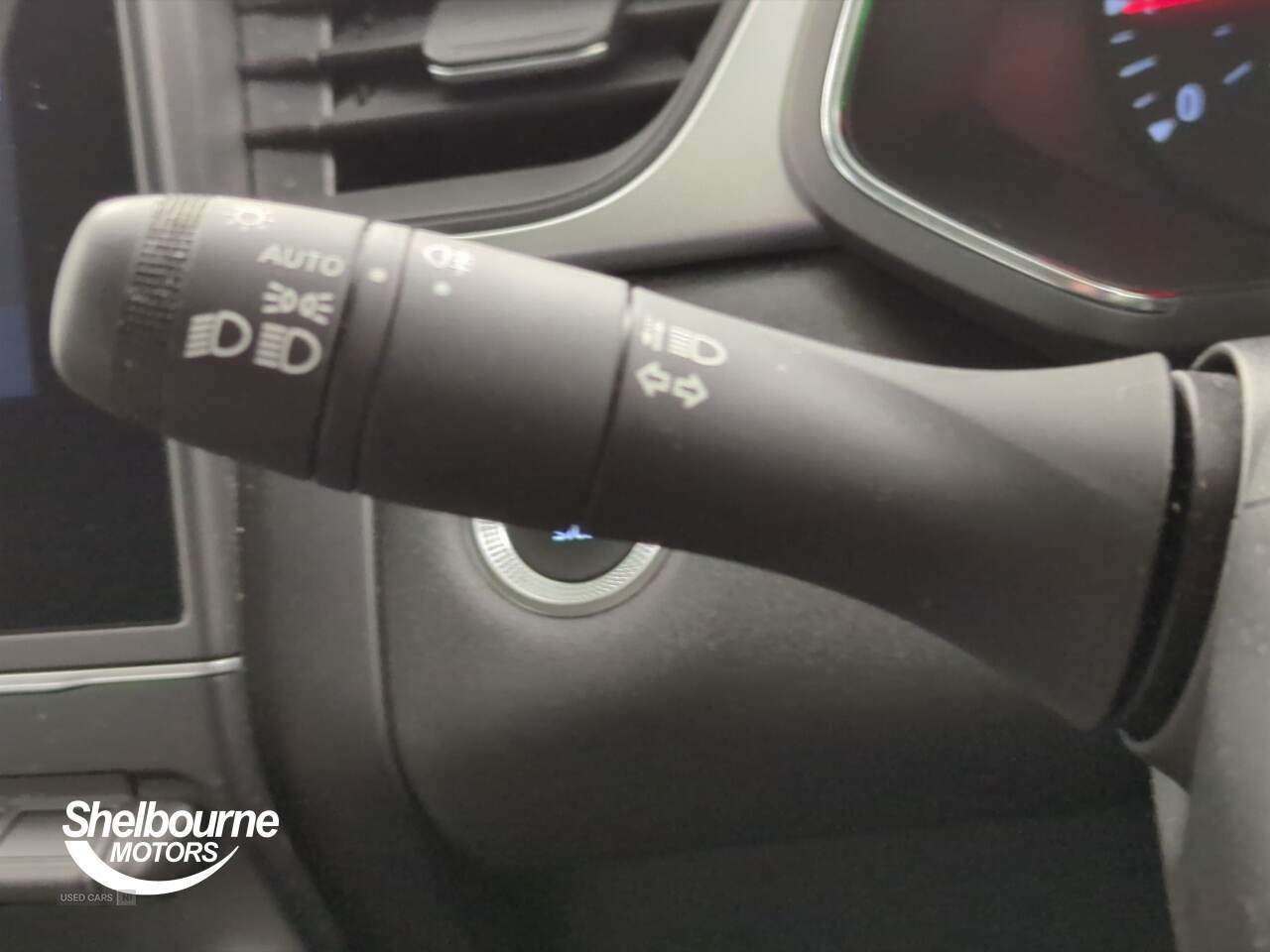 Aug 2022 Renault Captur 1.3 TCE 140 Iconic Edition 5dr EDC