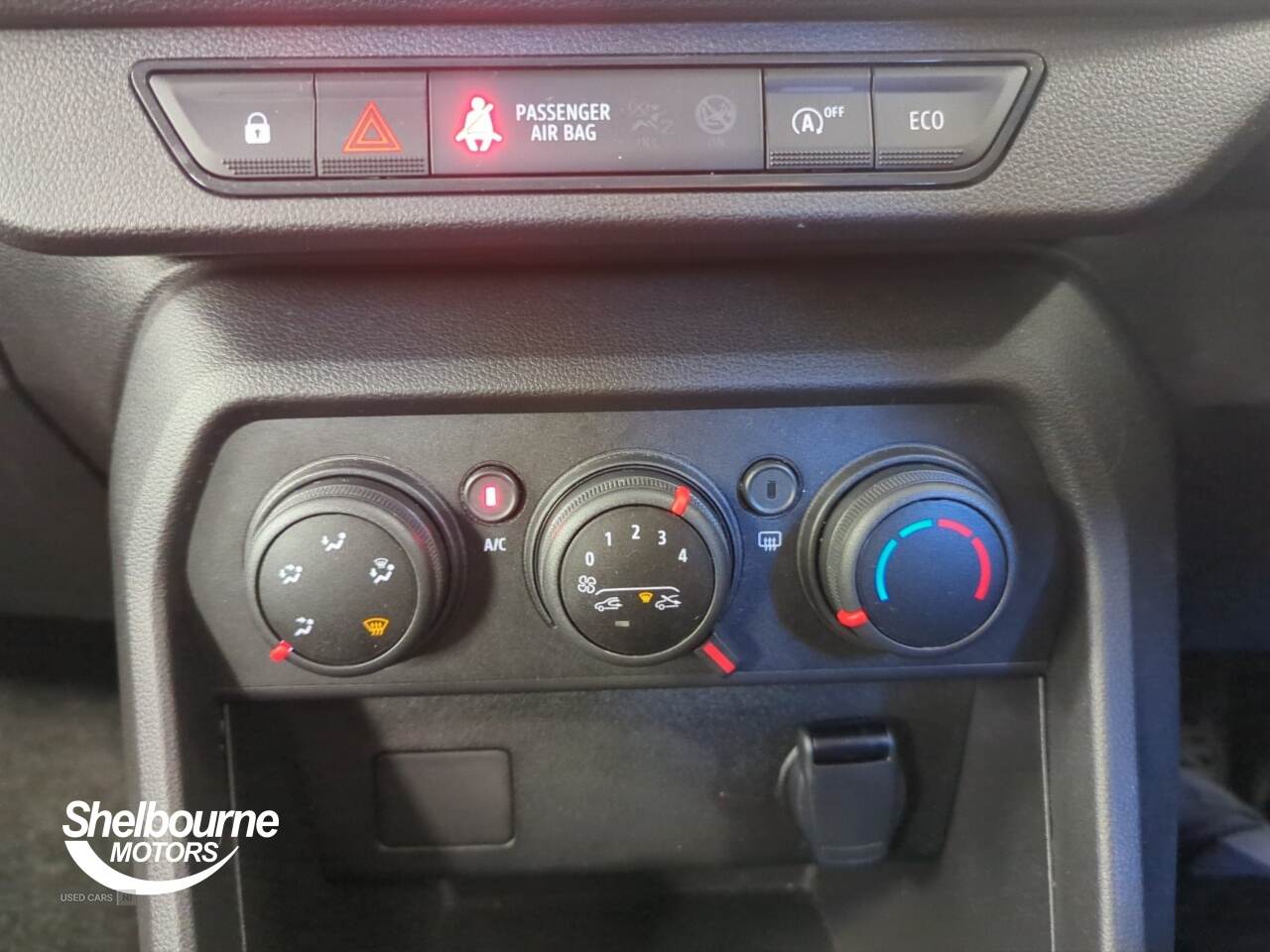 Mar 2024 Dacia Sandero Stepway 1.0 TCe Expression 5dr