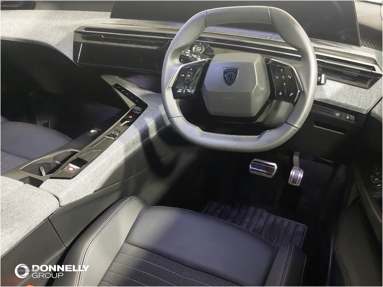Aug 2024 Peugeot 3008 1.2 Hybrid 136 Allure 5dr e-DSC6