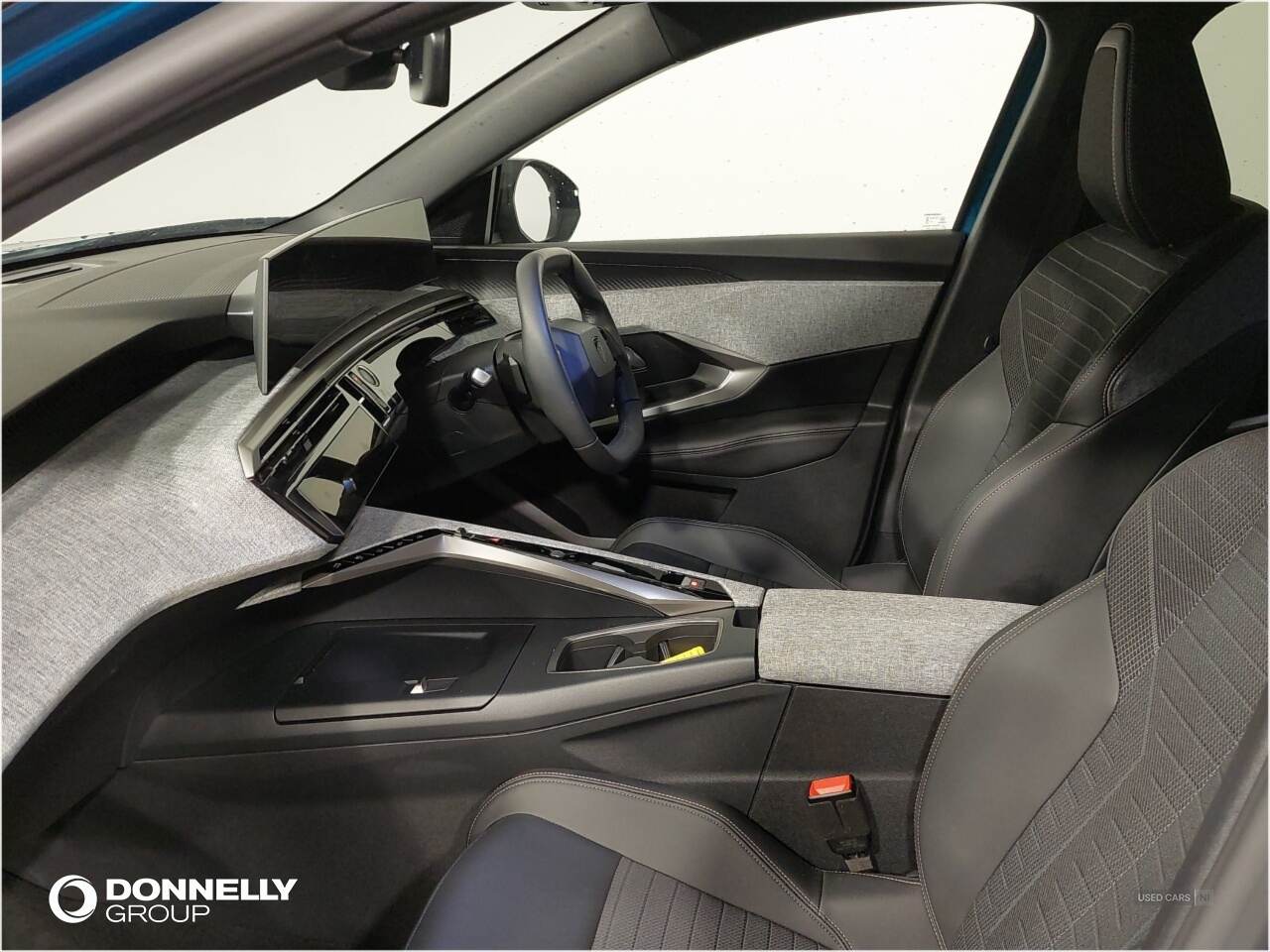 Aug 2024 Peugeot 3008 1.2 Hybrid 136 Allure 5dr e-DSC6