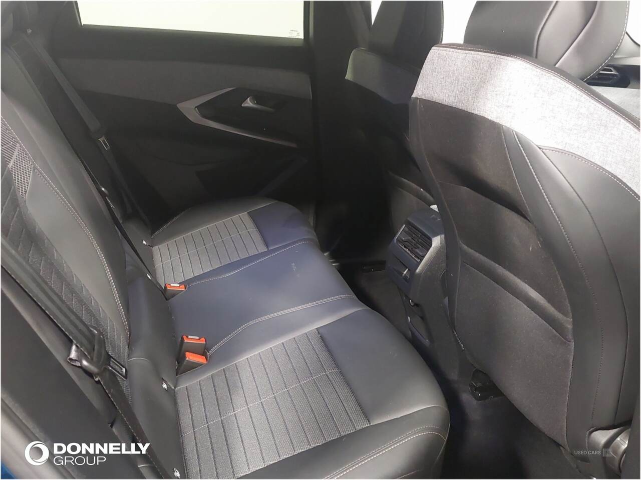 Aug 2024 Peugeot 3008 1.2 Hybrid 136 Allure 5dr e-DSC6
