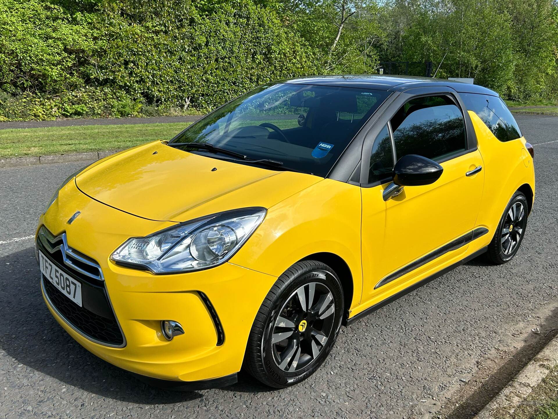Jun 2014 Citroen DS3 1.6 e-HDi Airdream DStyle 3dr [91g/km]