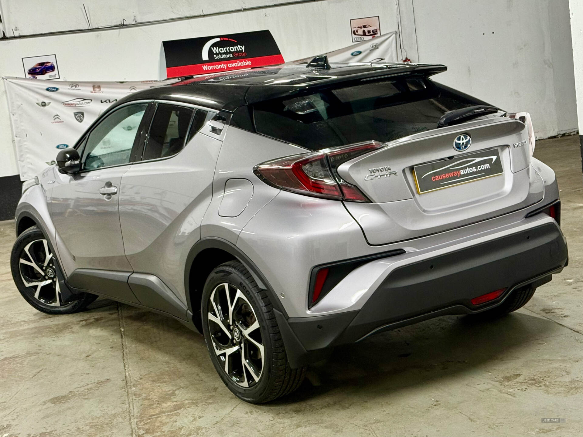 May 2017 Toyota C-HR 1.8 Hybrid Dynamic 5dr CVT