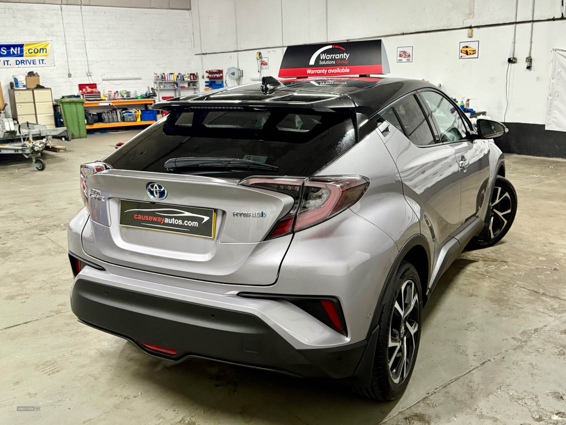 May 2017 Toyota C-HR 1.8 Hybrid Dynamic 5dr CVT