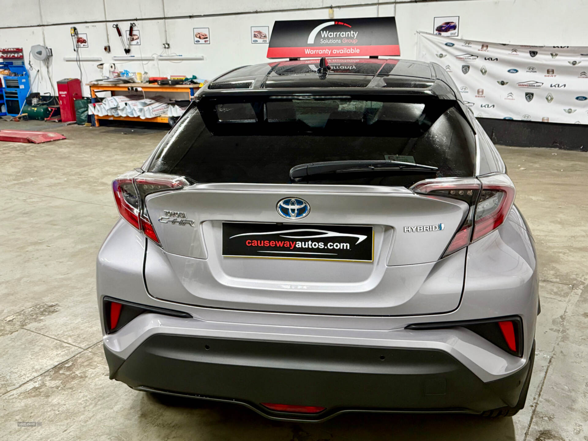 May 2017 Toyota C-HR 1.8 Hybrid Dynamic 5dr CVT