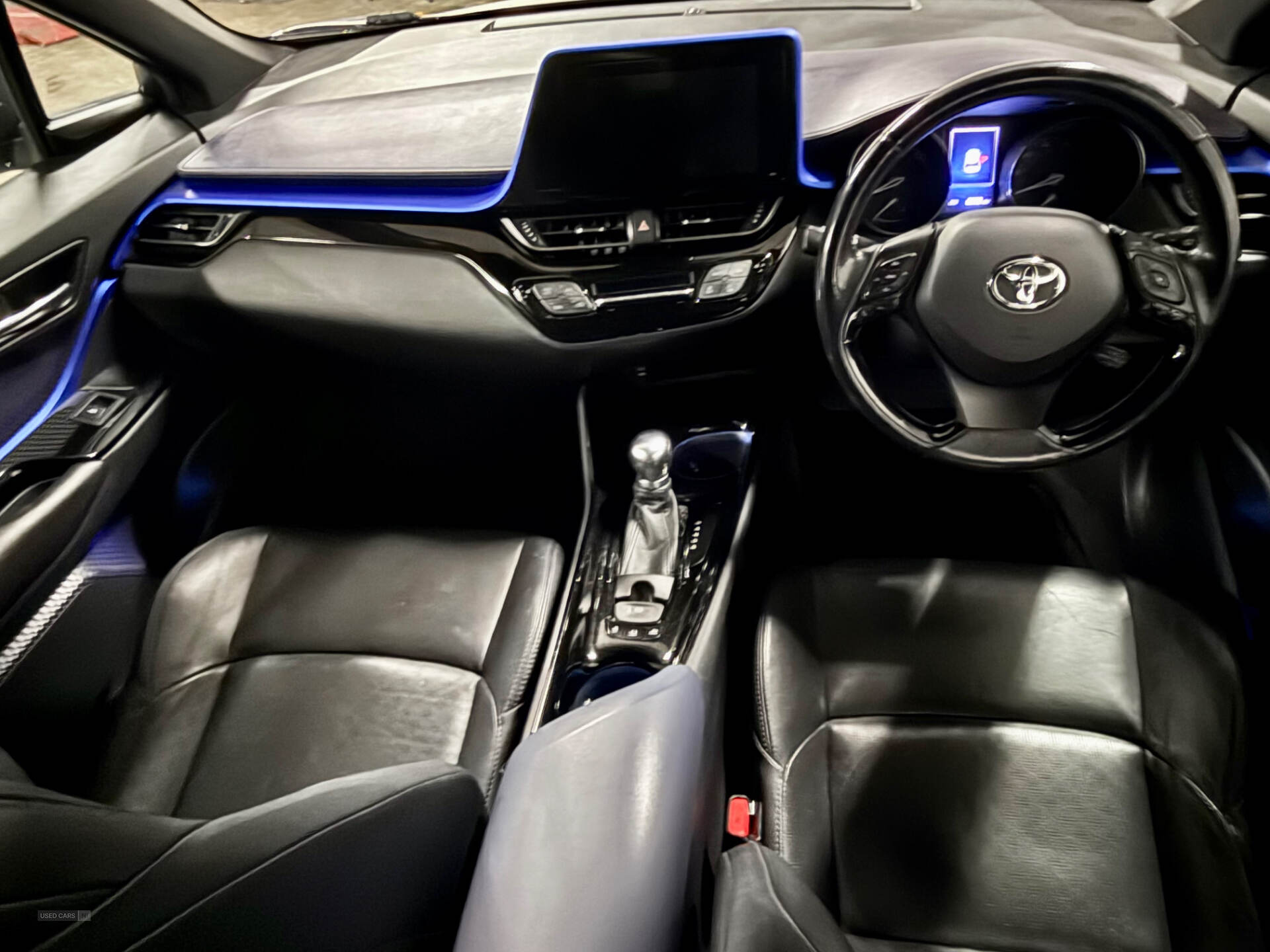 May 2017 Toyota C-HR 1.8 Hybrid Dynamic 5dr CVT