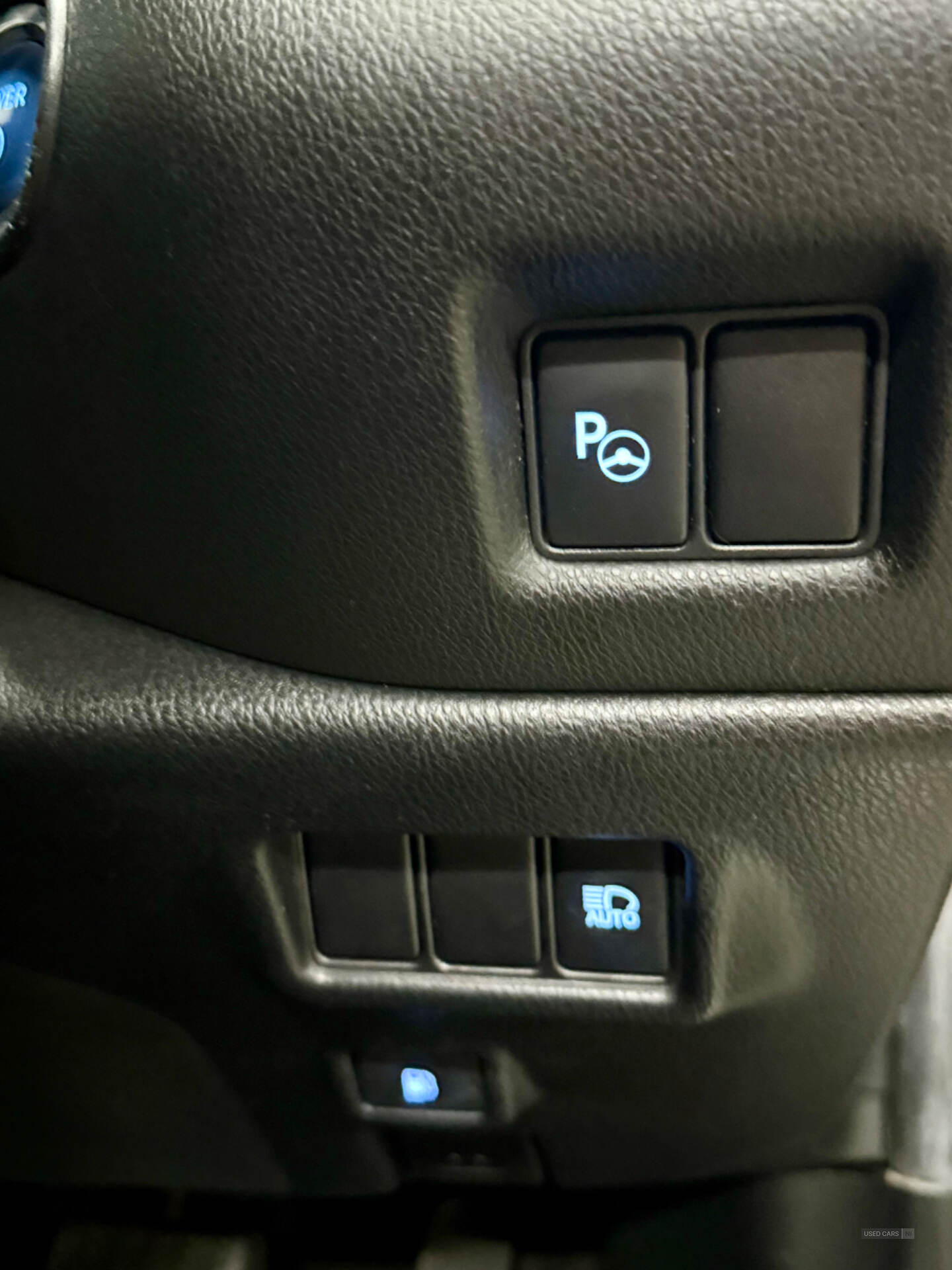May 2017 Toyota C-HR 1.8 Hybrid Dynamic 5dr CVT