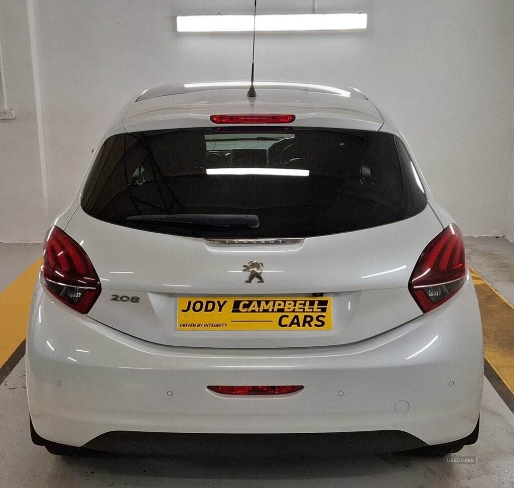 Jun 2018 Peugeot 208 1.2 PureTech Allure Premium 5dr