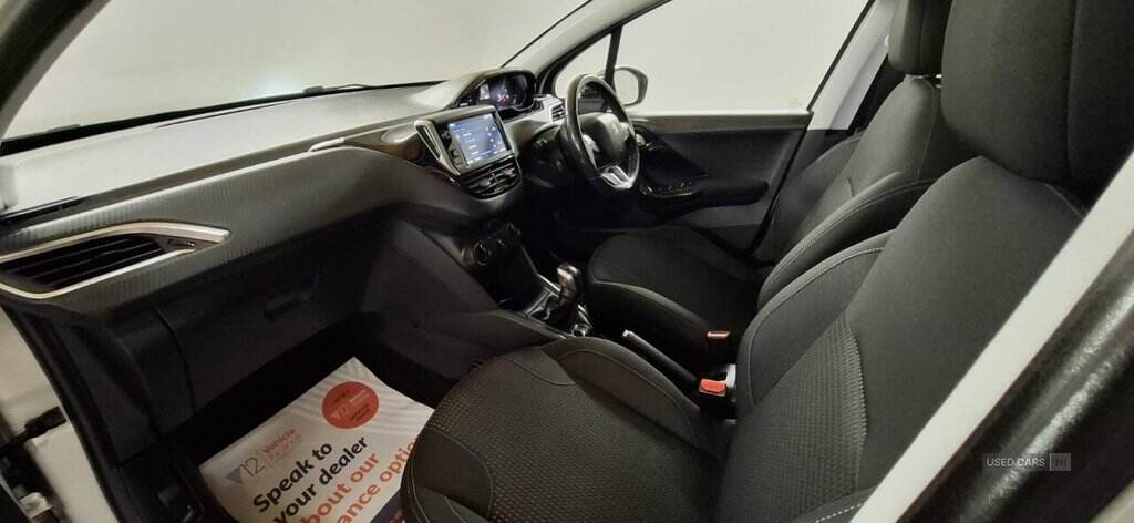 Jun 2018 Peugeot 208 1.2 PureTech Allure Premium 5dr