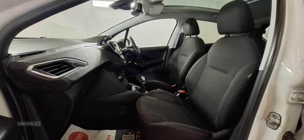 Jun 2018 Peugeot 208 1.2 PureTech Allure Premium 5dr