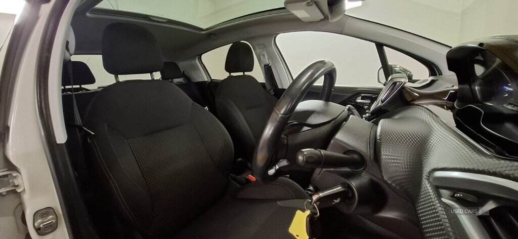 Jun 2018 Peugeot 208 1.2 PureTech Allure Premium 5dr