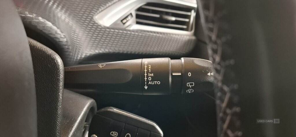 Jun 2018 Peugeot 208 1.2 PureTech Allure Premium 5dr