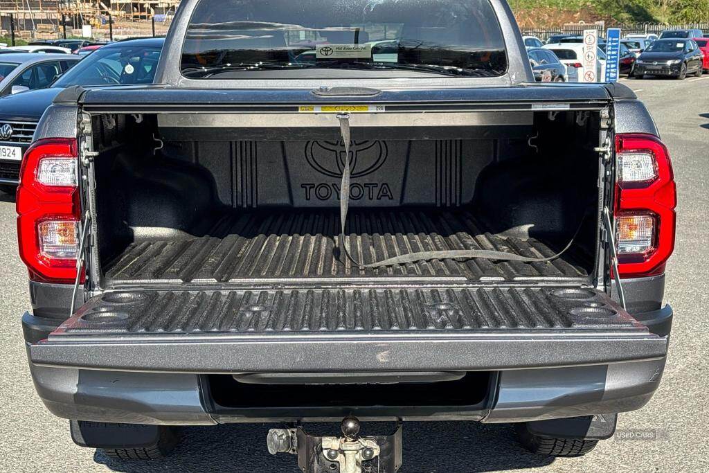 Sep 2021 Toyota Hilux Invincible X D/Cab Pick Up 2.8 D-4D Auto