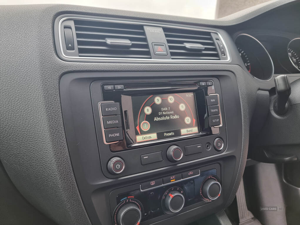 Mar 2015 Volkswagen Jetta SE BlueMotion Technology TDI