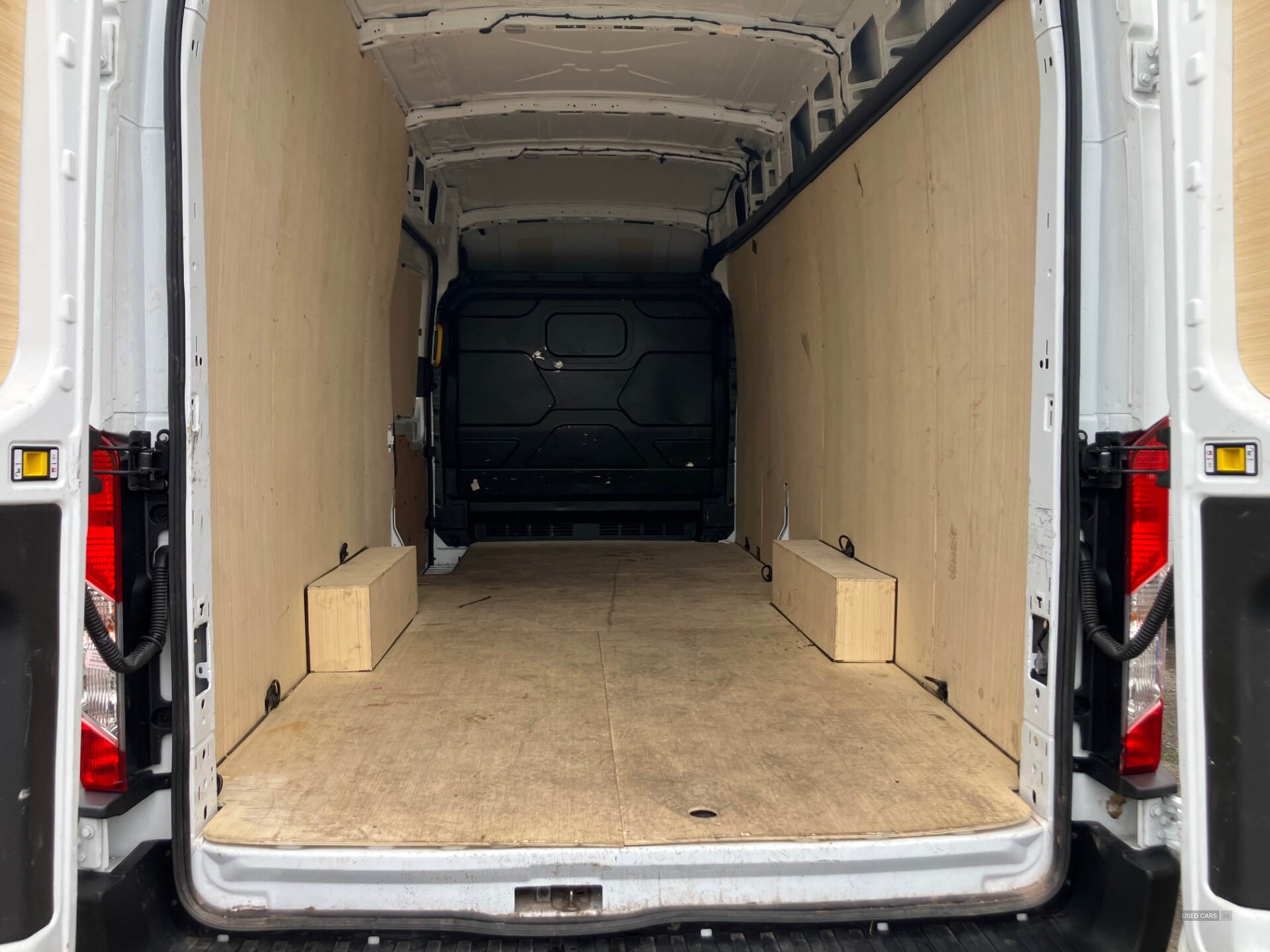 Nov 2024 Ford Transit 2.0 EcoBlue 130ps H3 Leader Van [DAP]