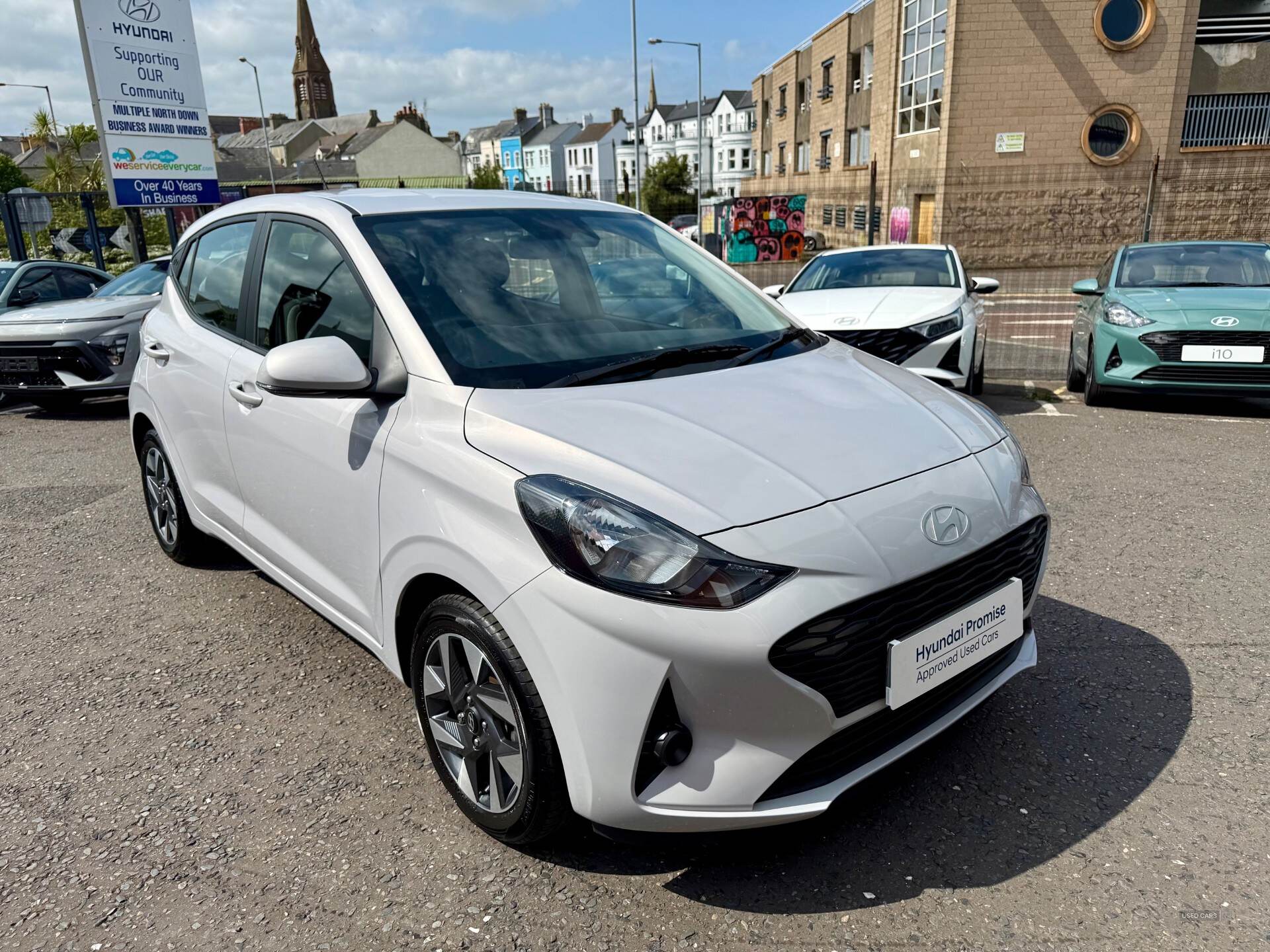 Hyundai i10 HATCHBACK in Down