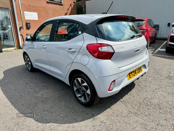 Hyundai i10 HATCHBACK in Down
