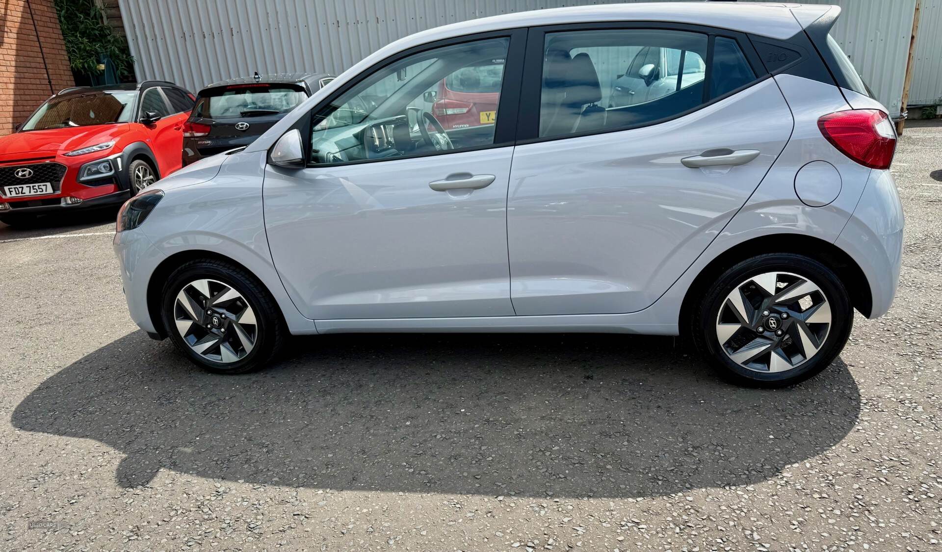 Hyundai i10 HATCHBACK in Down