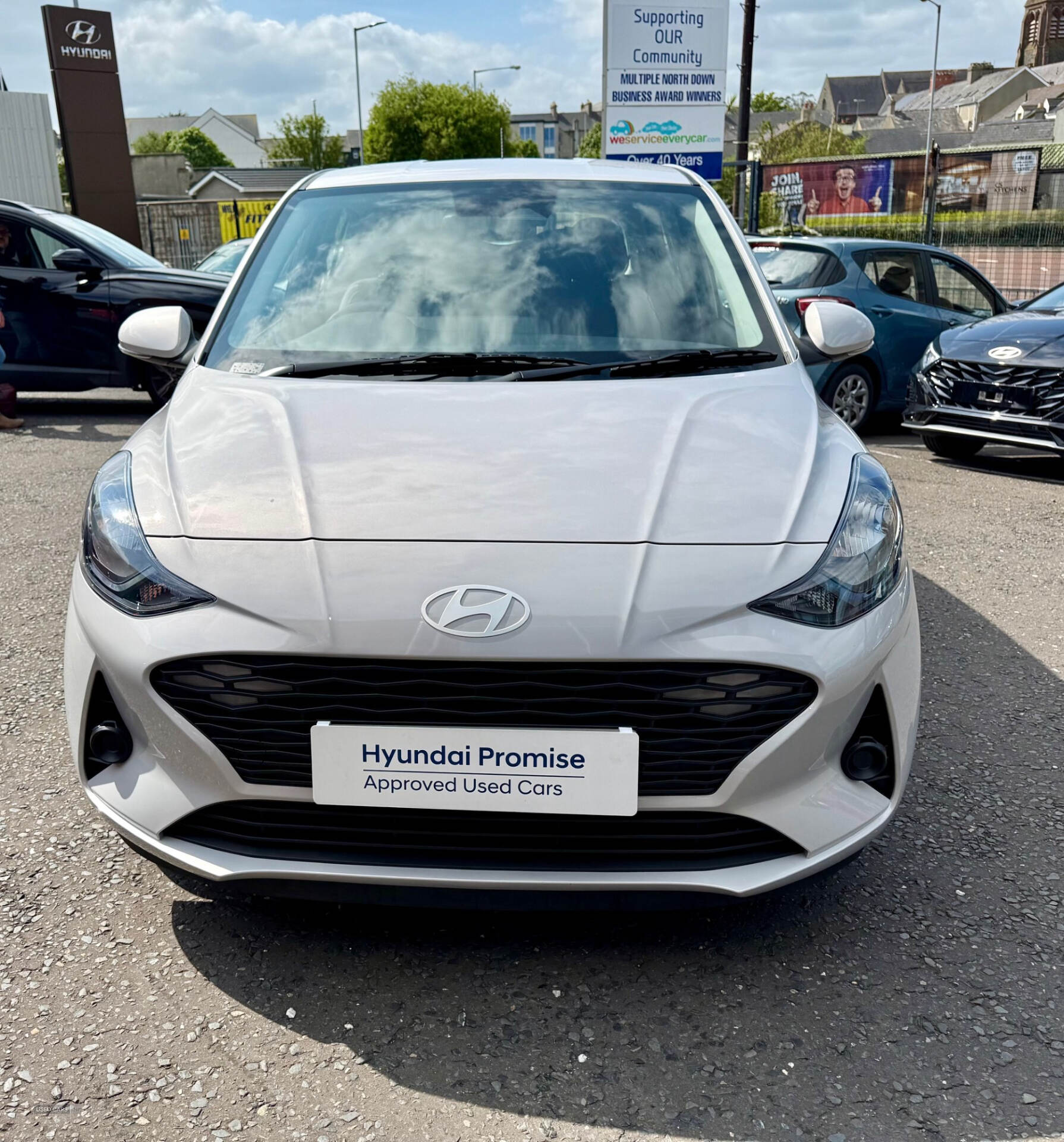 Hyundai i10 HATCHBACK in Down