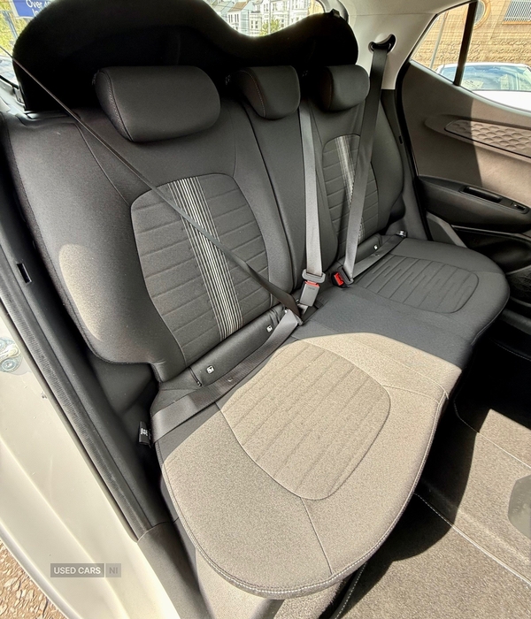 Hyundai i10 HATCHBACK in Down