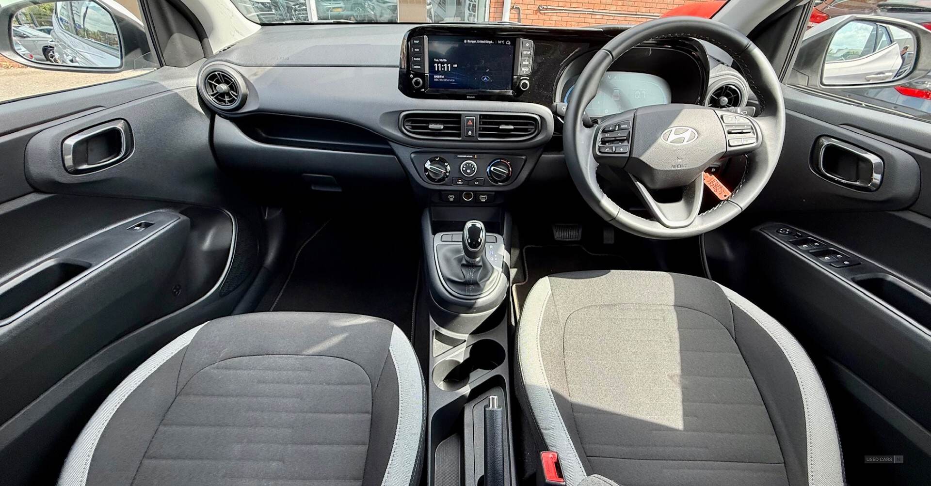 Hyundai i10 HATCHBACK in Down