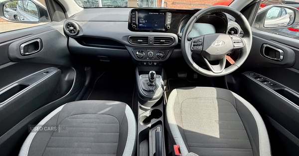 Hyundai i10 HATCHBACK in Down